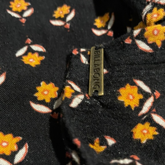 Billabong Romper - Picture 2 of 5